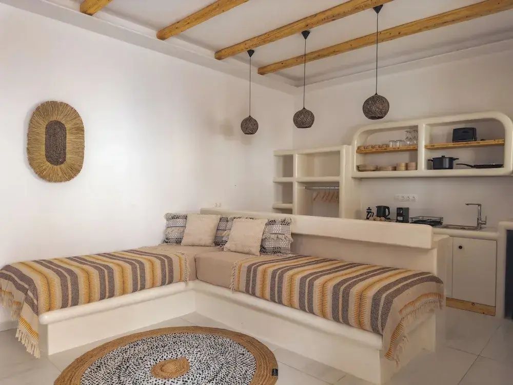 Alonia Suites Galeriebild 1