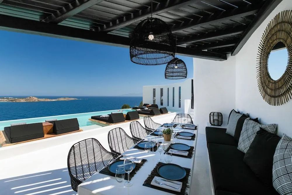 Psarou Black Villa I Galeriebild 1