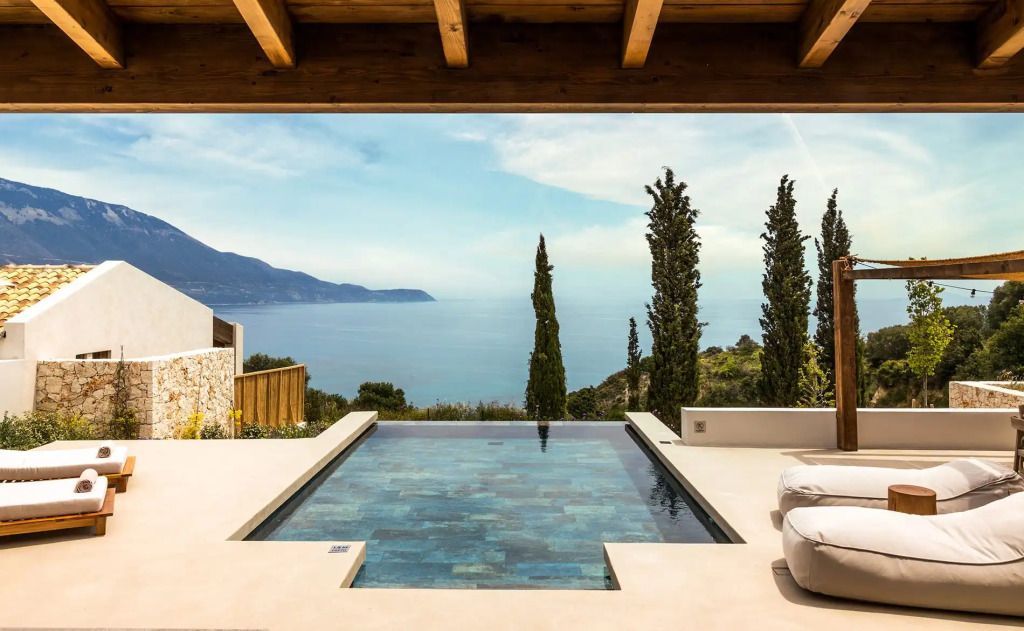 Pool mit Meerblick im Boho Style Eliamos Villas Hotel & Spa