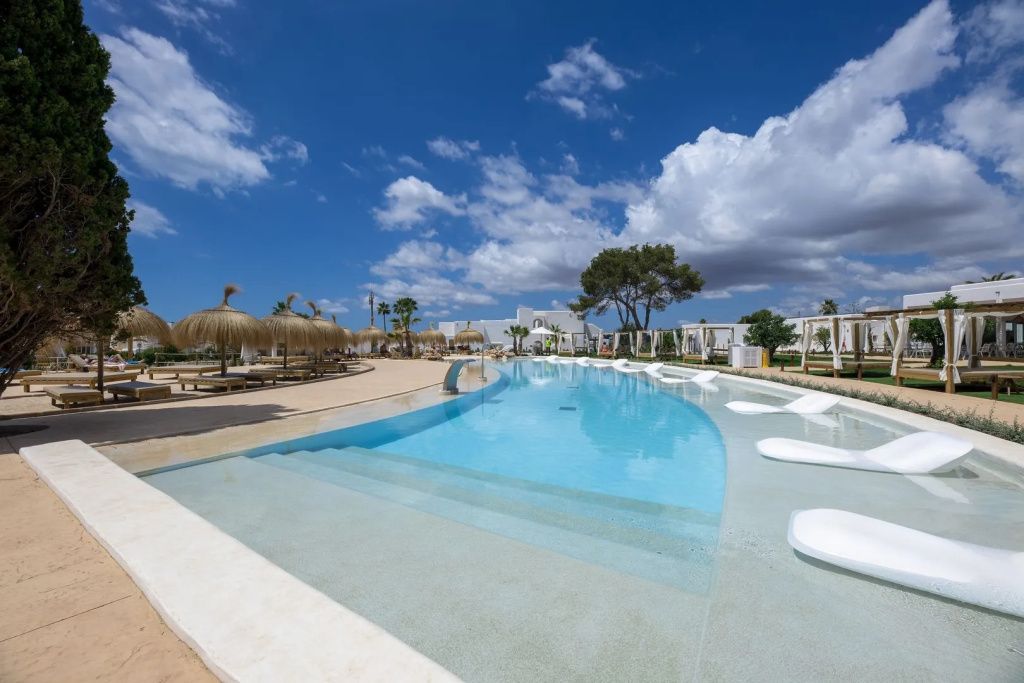 Eques Petit Resort Galeriebild 1