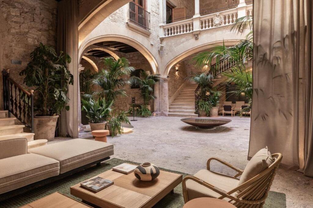 Hotel Lobby im Boho Stil im Hotel Nobis Hotel Palma