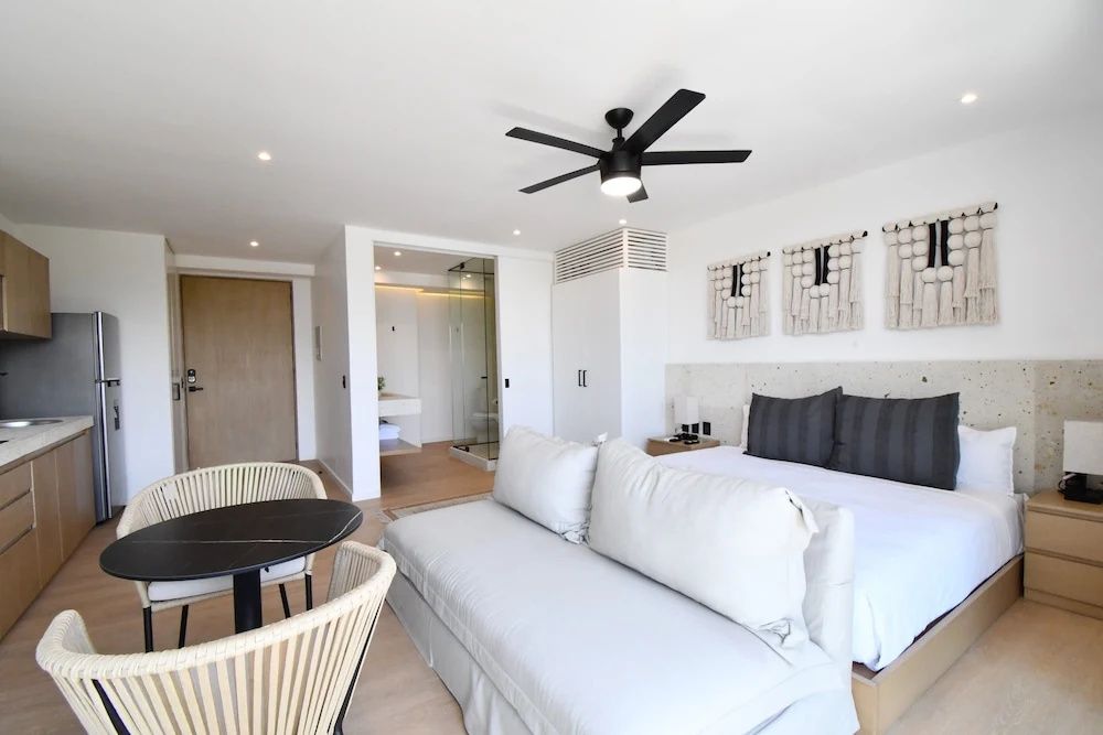 Kumaru Suites by The Spot Rentals, Bild 4 von 20