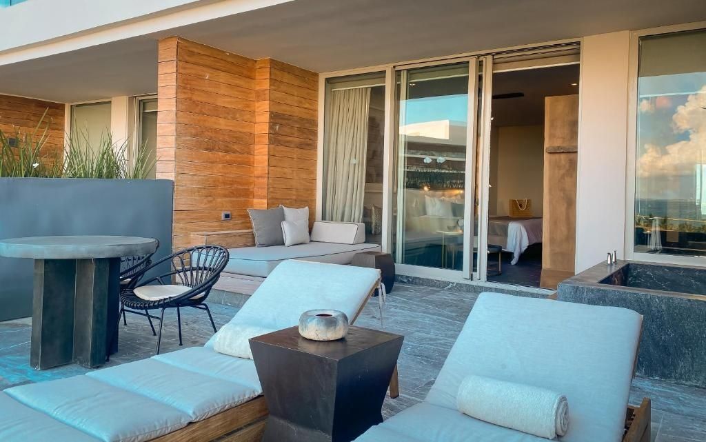 Superior Preferred Club Junior-Suite mit Meerblick, Bild 5 von 5