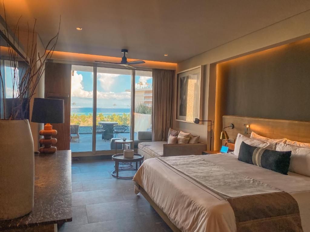Superior Preferred Club Junior-Suite mit Meerblick, Bild 1 von 5