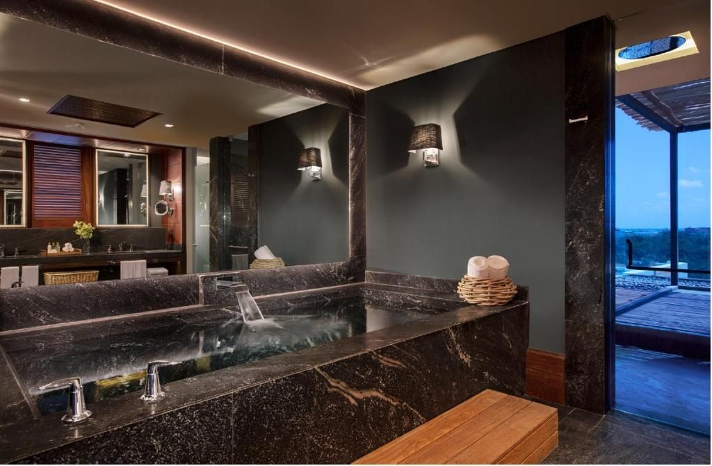 Paramount Preferred Club Doppel Suite mit Meerblick, Bild 3 von 5