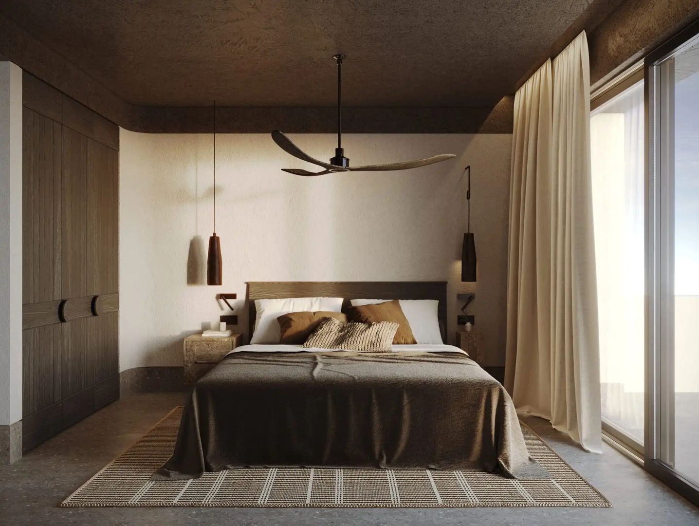 Doppelbett mit brauner Tagesdecke, Holzventilator und zwei Nachttischlampen im Hotelzimmer.