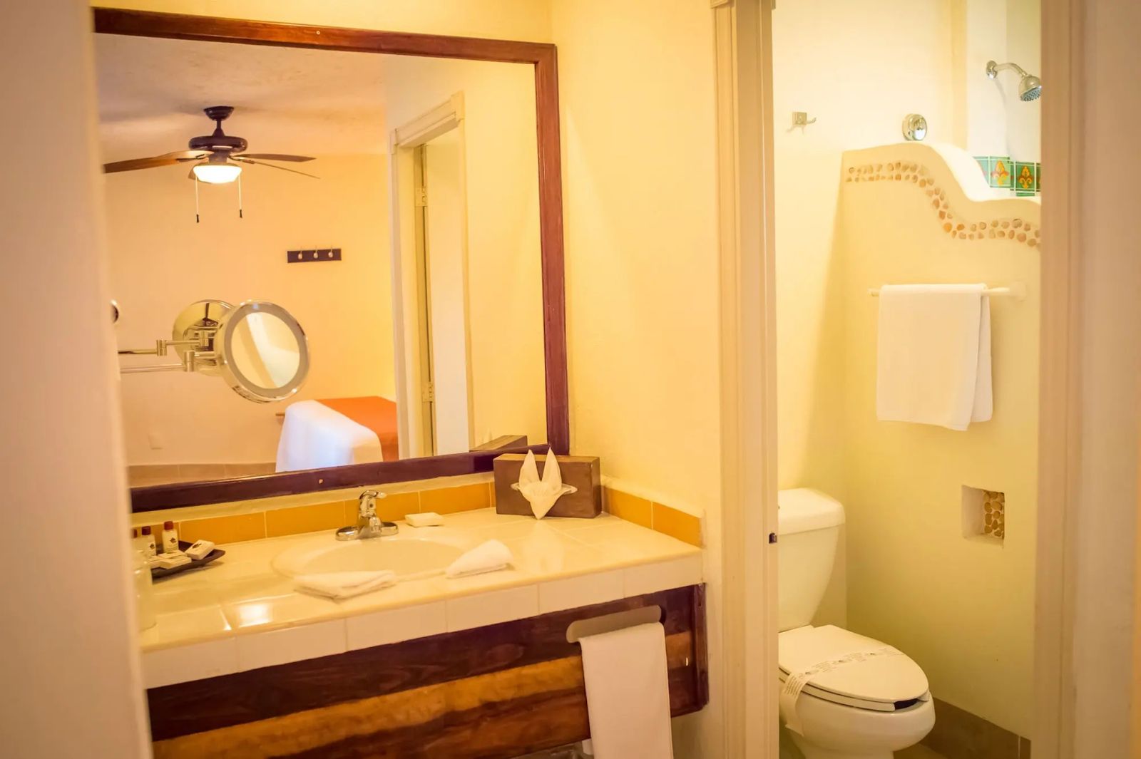 Petit Lafitte Hotel, Bild 18 von 28
