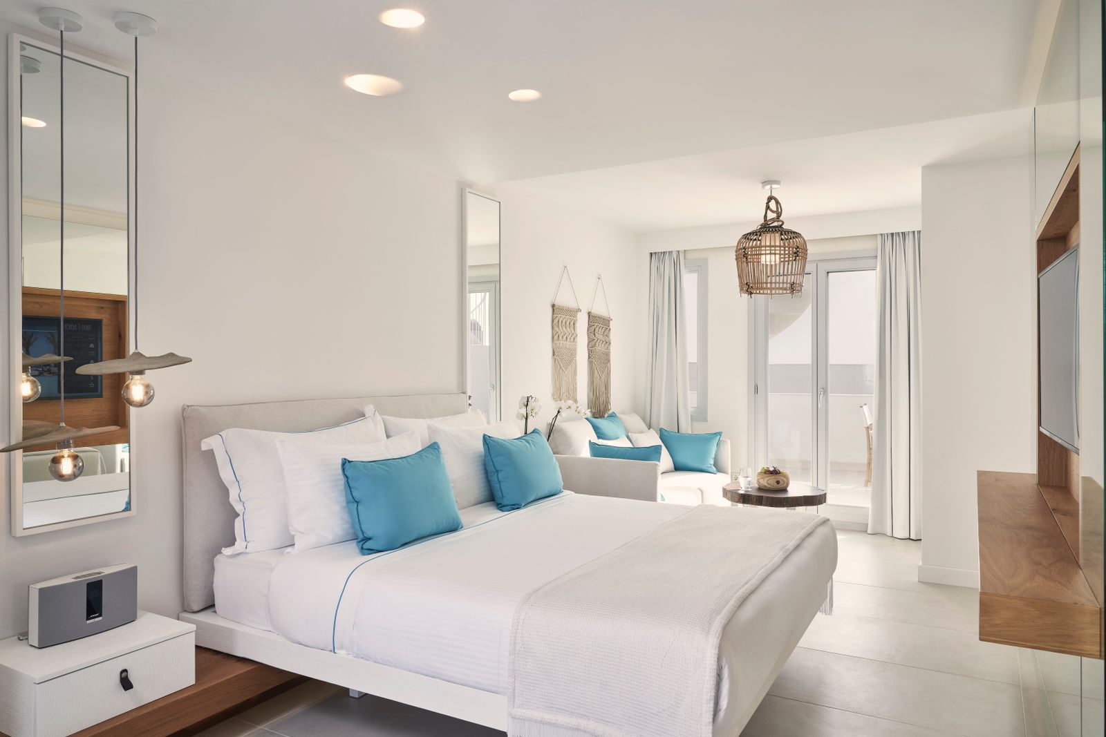 Nikki Beach Resort & Spa Santorini, Bild 2 von 31