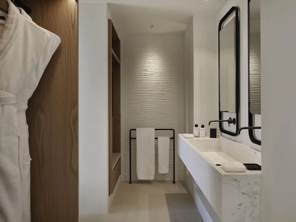 Parian Chronicle Hotel Paros Dest By Hyatt, Bild 8 von 13