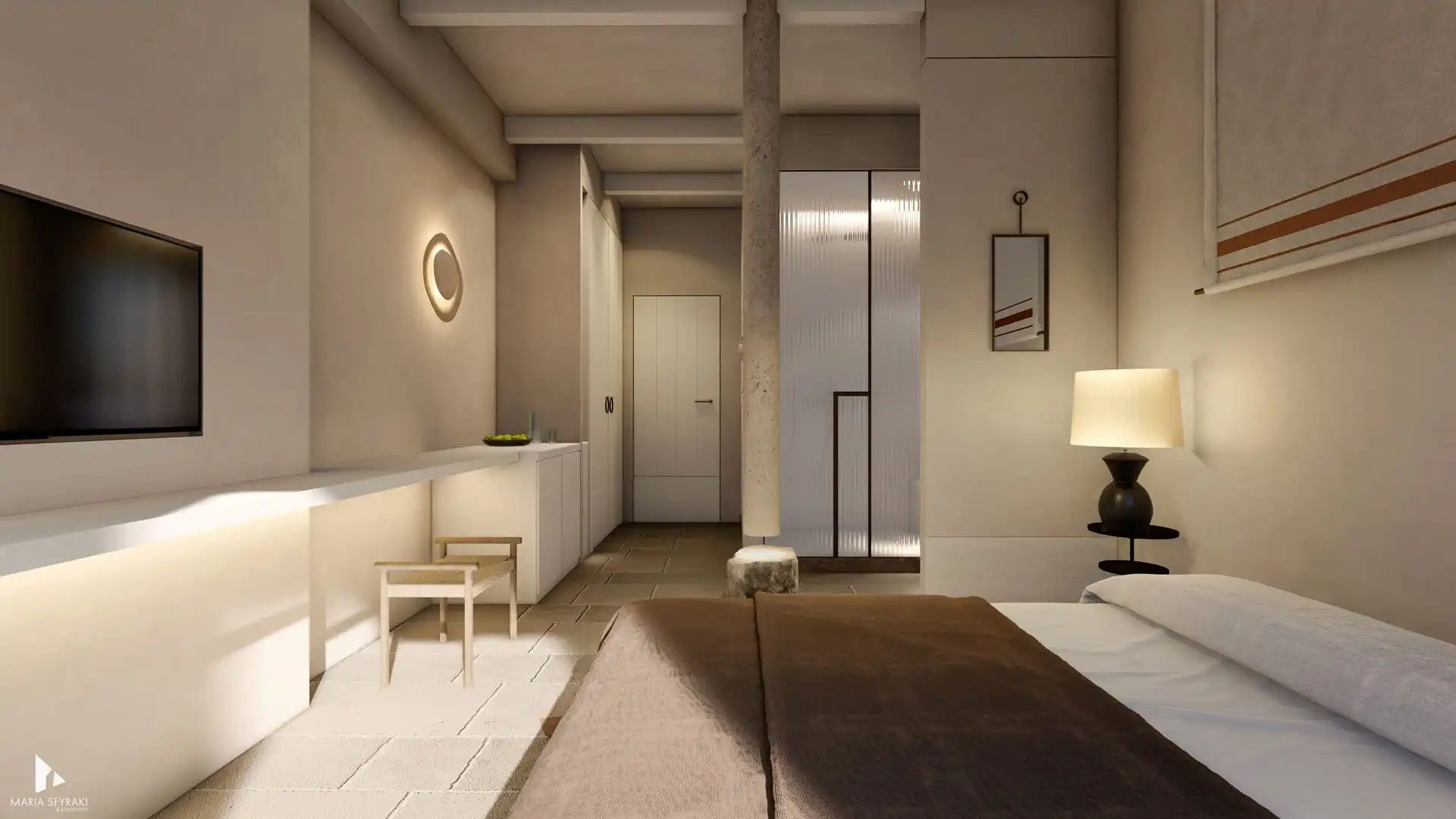 Blick in das Zimmer mit Sitzgelegenheit, Steinsäule und hellem Wandanstrich