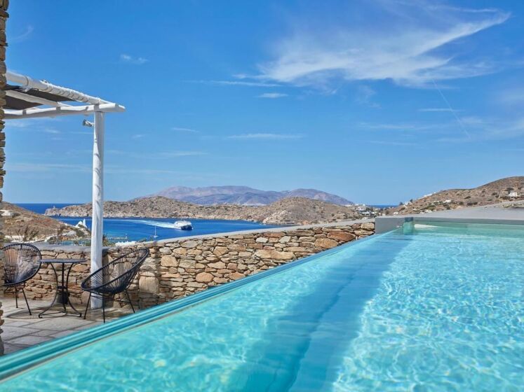 Liostasi Hotel Pool mit Meerblick