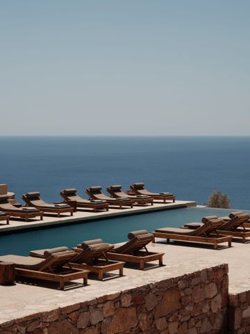 Infinity Pool vom Gundari Hotel