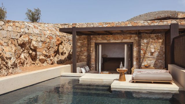 Privatpool Suite Gundari Hotel Terrasse