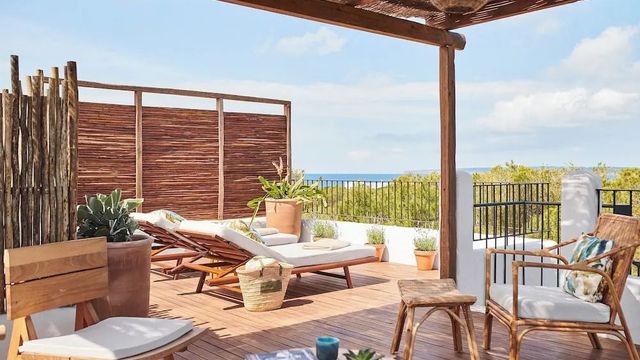 Terrasse vom der Suite mit Meerblick