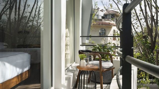 Balkon in Mexiko Stadt Kimpton Virgilio by IHG